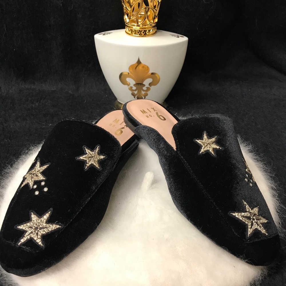 🌟 🌟 Star Studded Little Black Mules 🌟🌟